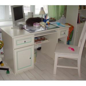 Стол письменный